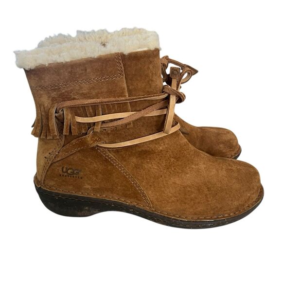 Ugg Boots Gaviota Women's 7 Rubber Sole Chestnut Struct Suede Fringe Sheepskin - Picture 1 of 14